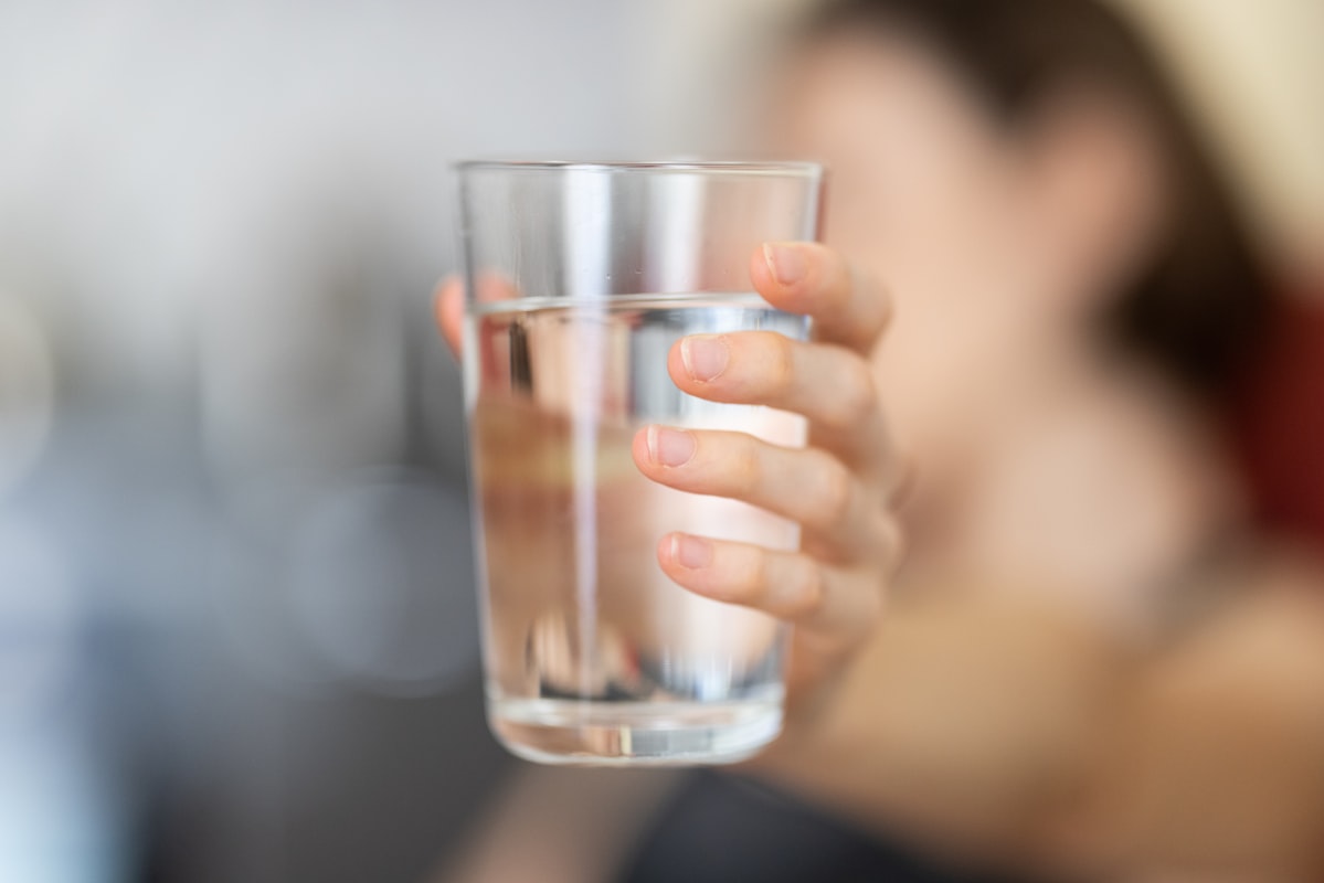 Verschiedene Getränke und Hydrationstipps
